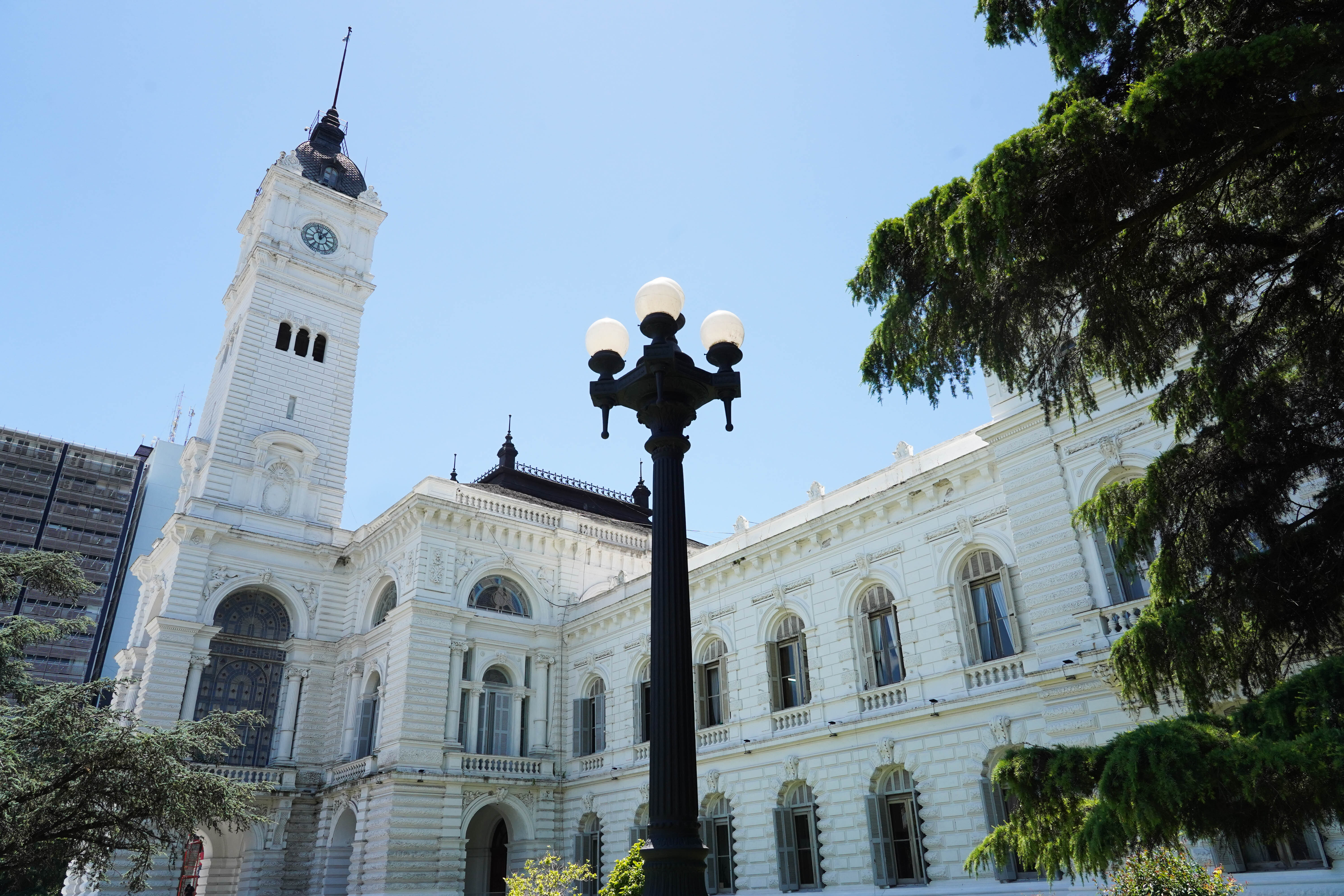 Si viejo, podes sacar la basura: Así funcionarán los servicios hoy