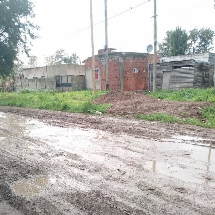 Quejas en barrio Frisón: "Cuando llueve es un barrial"