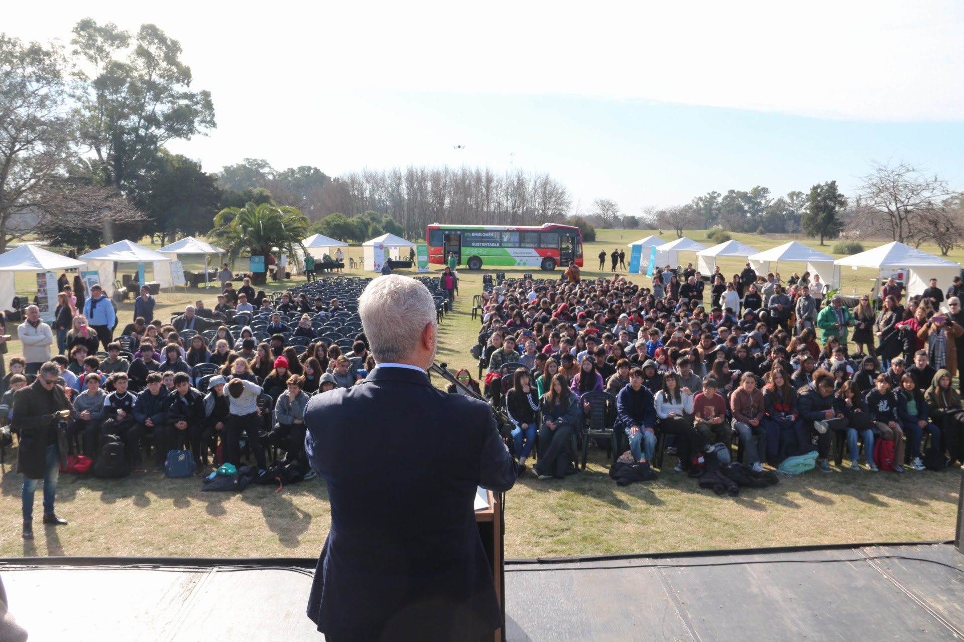 Junto a Alak, más de mil jóvenes de la ciudad se comprometieron con el ambiente