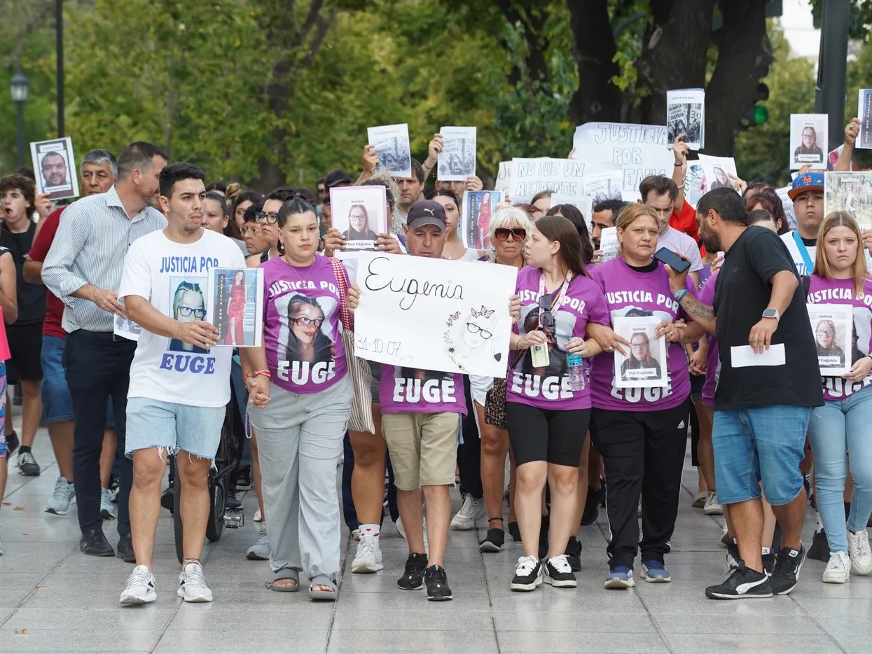 Marcharon en La Plata para pedir justicia por Eugenia