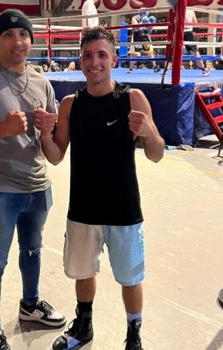 Un boxeador local que entrena en la Casita de los Pibes ante una chance mundialista