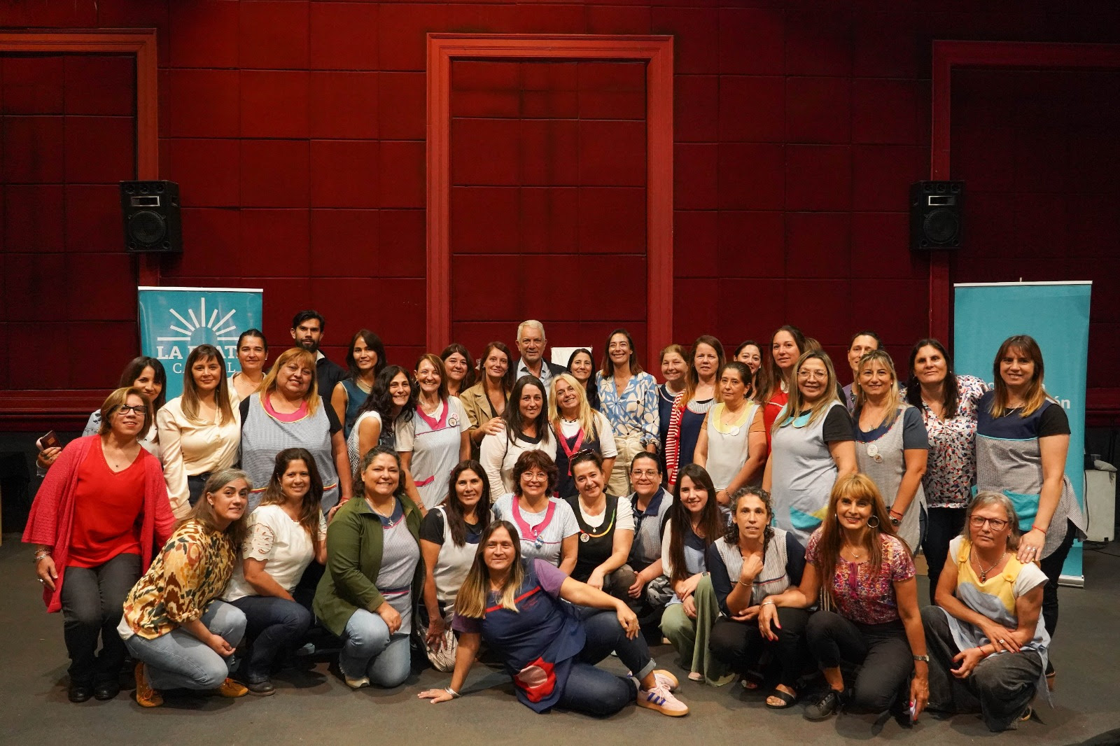 Alak entregó equipamiento para casas del niño, maternales y jardines municipales de La Plata