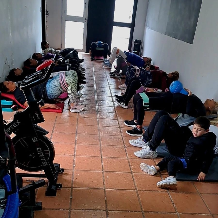Cómo mejorar glúteos, abdomen y piernas: Gimnasio exclusivo para mujeres "Modo Mantengo"