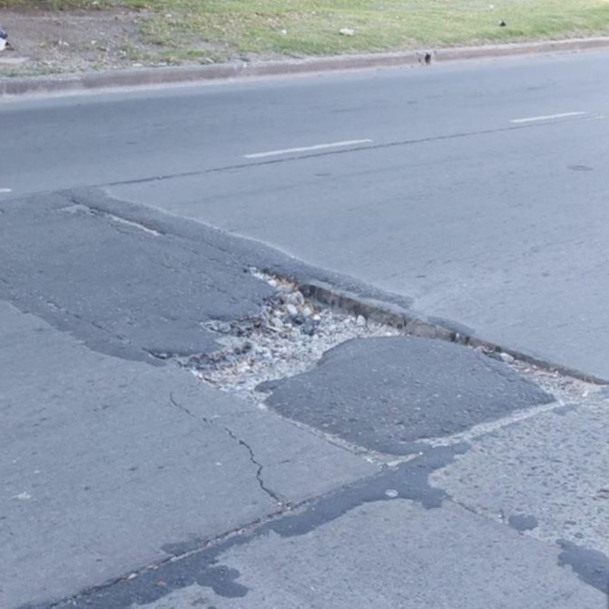 Después de tantos meses no se justifica la existencia de este pozo en avenida 72