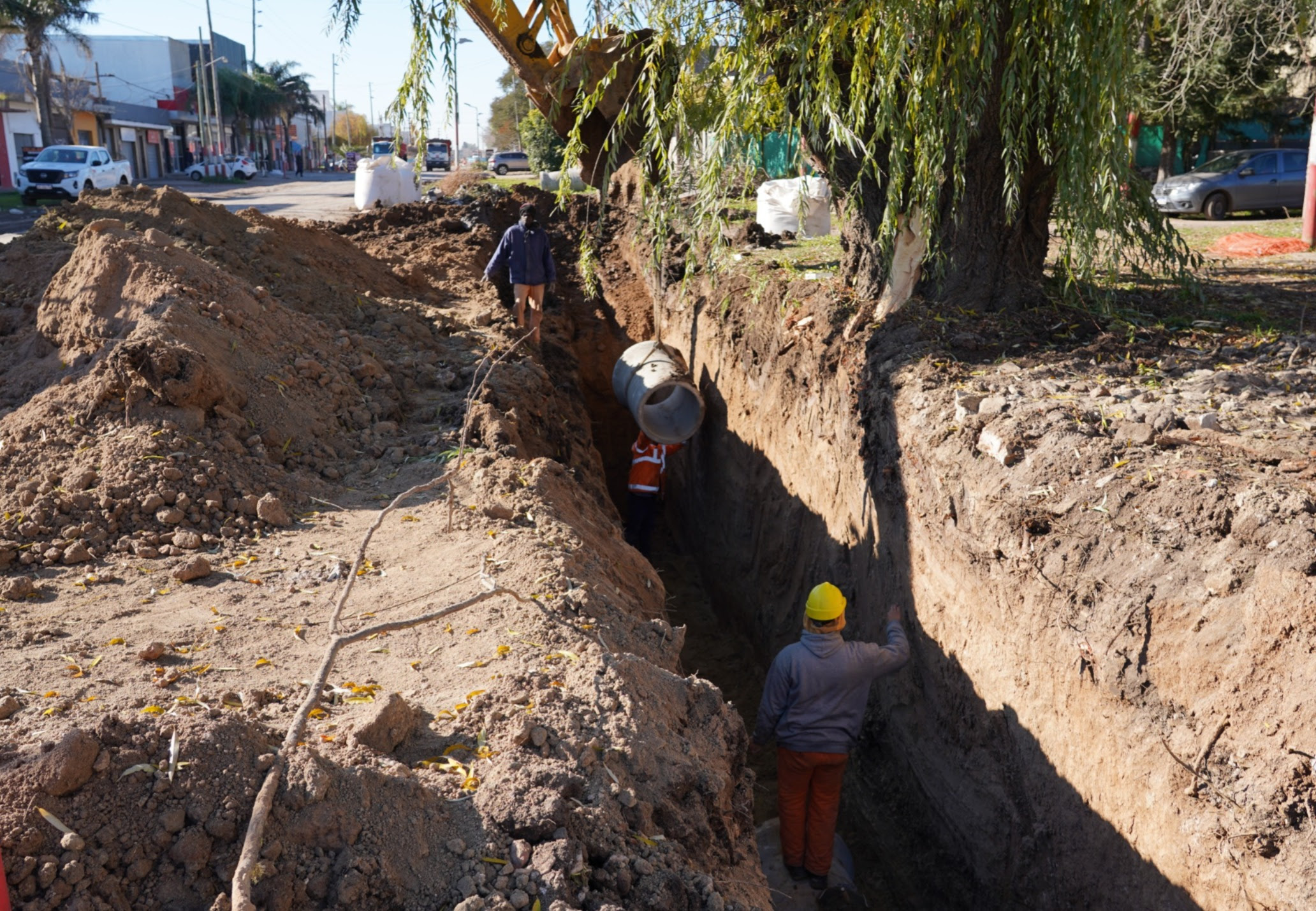 Avanza una obra en Los Hornos que se debería replicar en la 122 en Villa Elvira