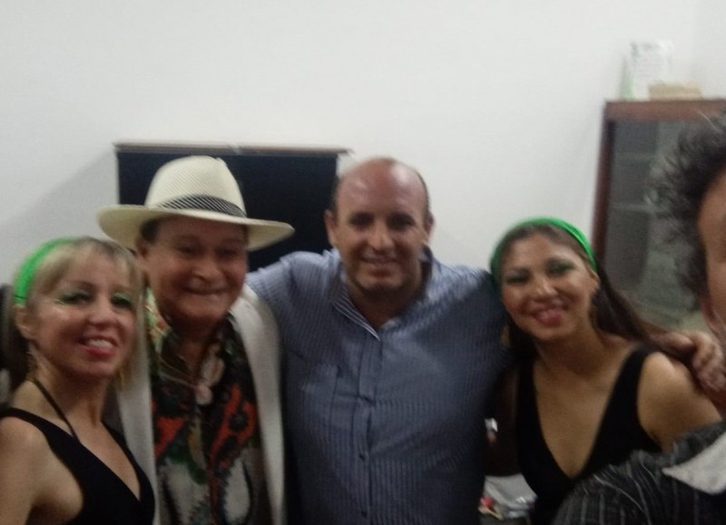 Tony Caribe y las rumberas