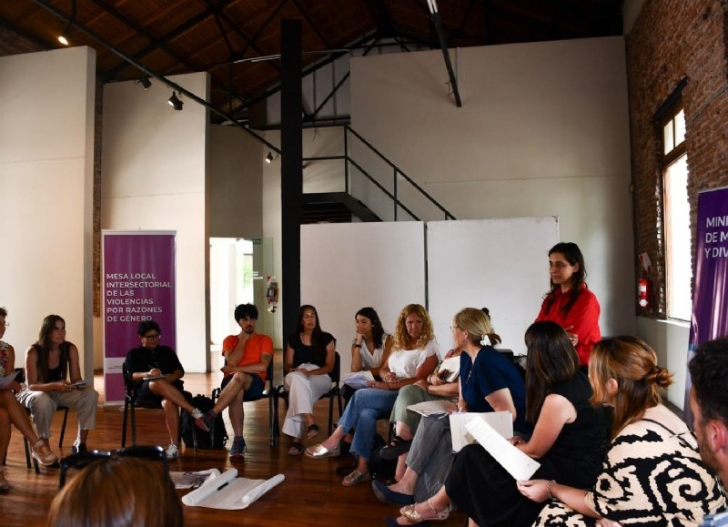 Impulsan nuevos encuentros para promover derechos de mujeres y diversidades en la ciudad