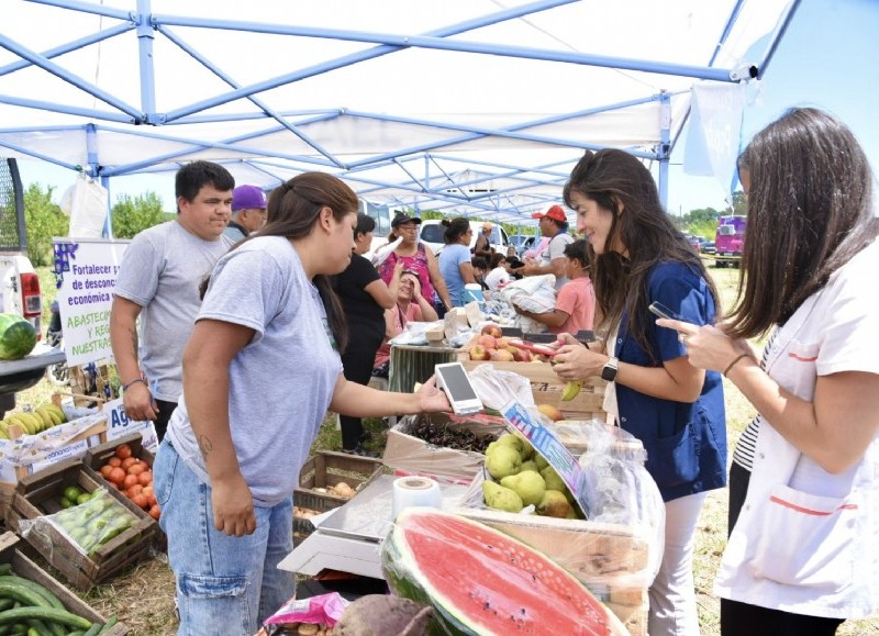 El Municipio despliega una jornada doble de atención y servicios esenciales en Villa Elvira