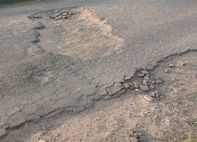 "Necesitamos que arreglen la 98 desde avenida 7 a 13" reclamó un vecino de la zona