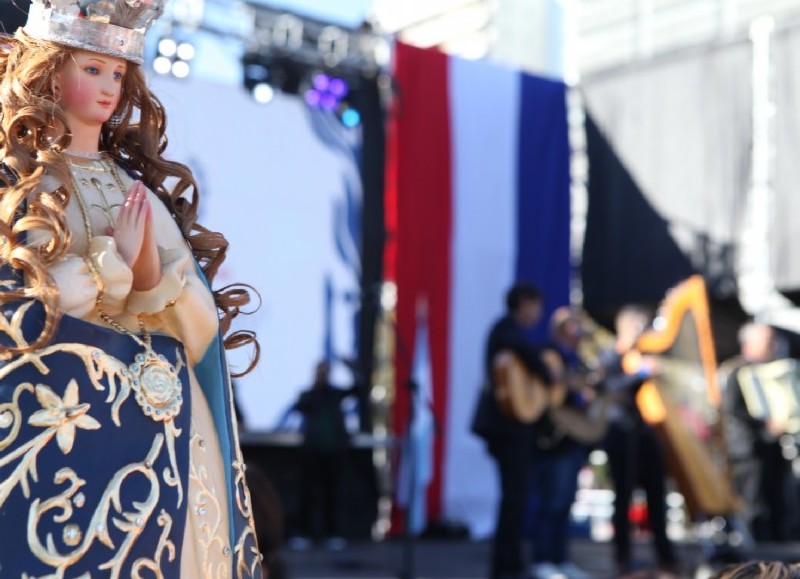 La comunidad paraguaya festeja su independencia con un gran festival el domingo en 5 y 84