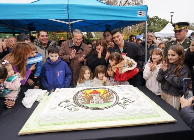 La comunidad de City Bell celebró los 112 años de la localidad con propuestas para toda la familia