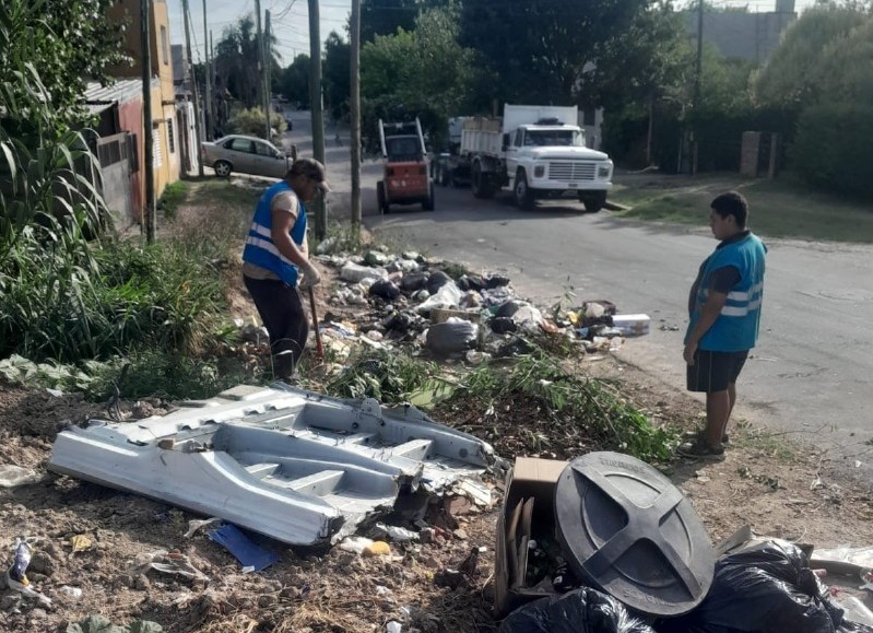 Basural en 74 y 29: Intervino la Delegación para frenar el vuelco de basura