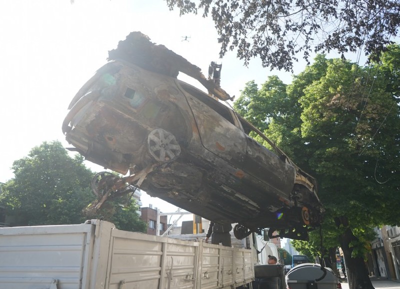 Villa Elvira entre las localidades elegidas para el primer operativo del año de remoción de autos