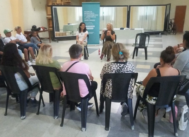 La Plata dicta talleres para familiares y allegados de personas con adicciones