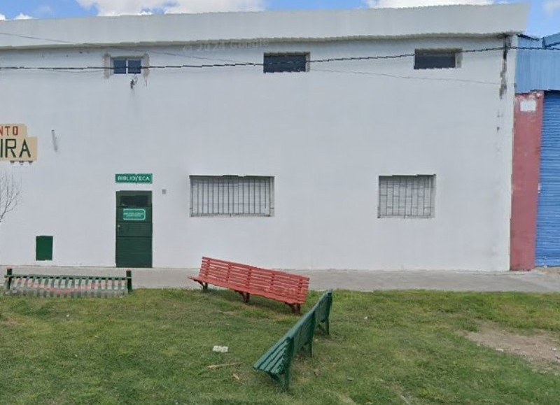 Biblioteca Club Villa Elvira