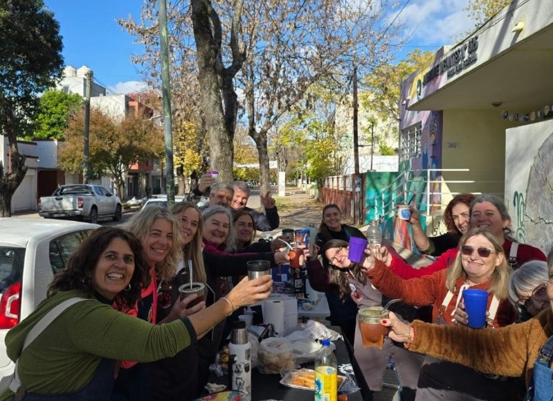 Mosaiquistas locales dejan el sello en instituciones de la ciudad