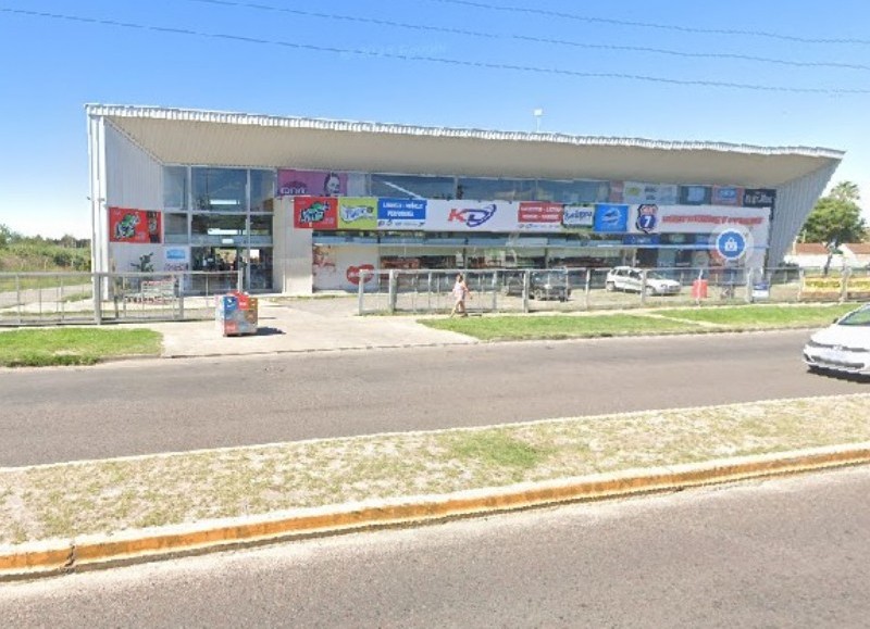 Cerró un importante autoservicio de Villa Elvira