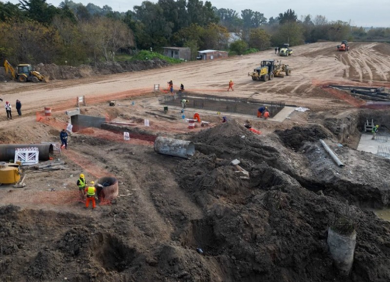 La ciudad: Avanza la obra de la bajada de la Autopista en City Bell