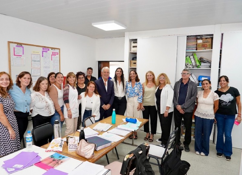 Inversión educativa: La mejoras en escuelas de Villa Elvira alcanzaron a más de 1.400 estudiantes