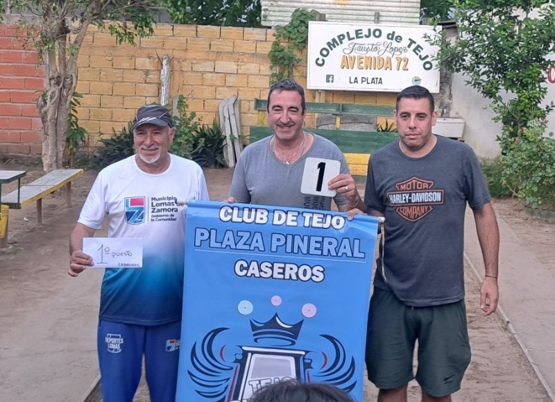 Trio ganador del Torneo.