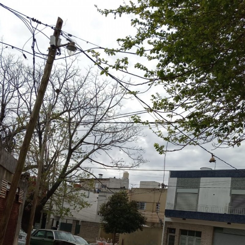 Así quedaron los cables en el lugar