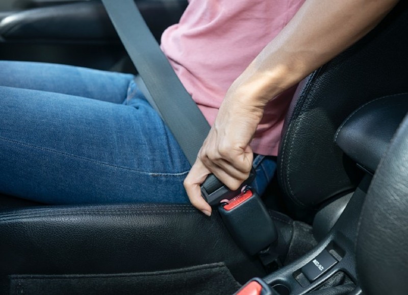 "Bajá un cambio": la nueva campaña vial de la Municipalidad de La Plata para generar conciencia