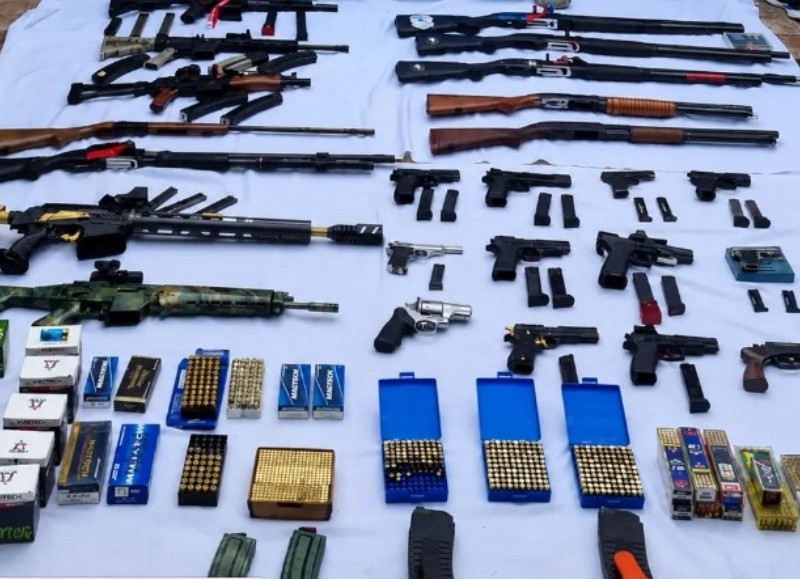 San Carlos: Adolescente se filmó armado y cuando lo fueron a buscar encontraron un arsenal