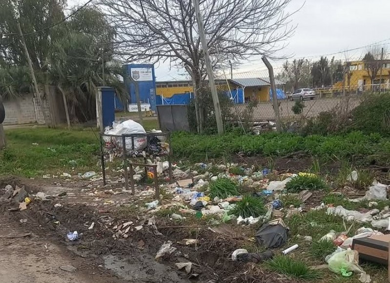 Se suman quejas por basurales a la altura de avenida 7 y 627 bis