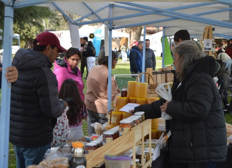 Villa Elisa recibe una nueva edición de la Feria Agroecológica Municipal Itinerante