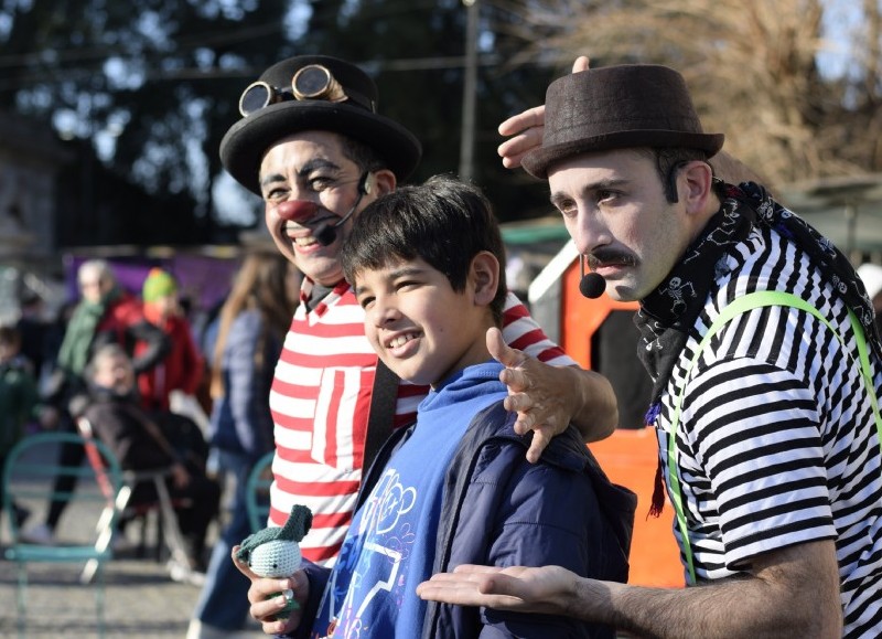 Una importante agenda cultural para este domingo: En 71 y 17 habrá show de folclore