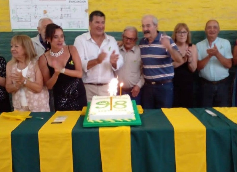 Miembros de Comisión apagaron las velitas