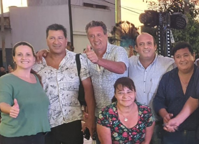 izquierda Lucia Barbier, Hector Aquino pte Circunvalación, Carlos Vaccaro, Federico Molla, Sandro Almirón