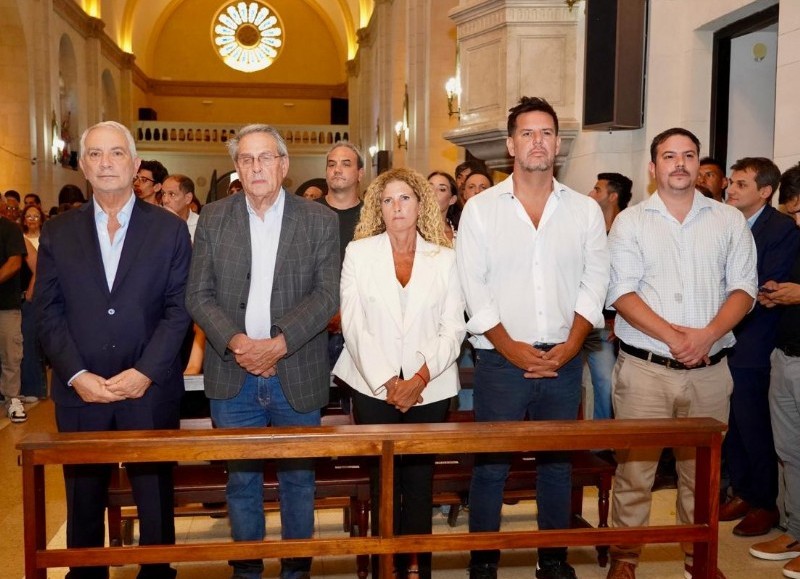 Alak participó de la misa por los 80 años del triunfo electoral de Juan Domingo Perón