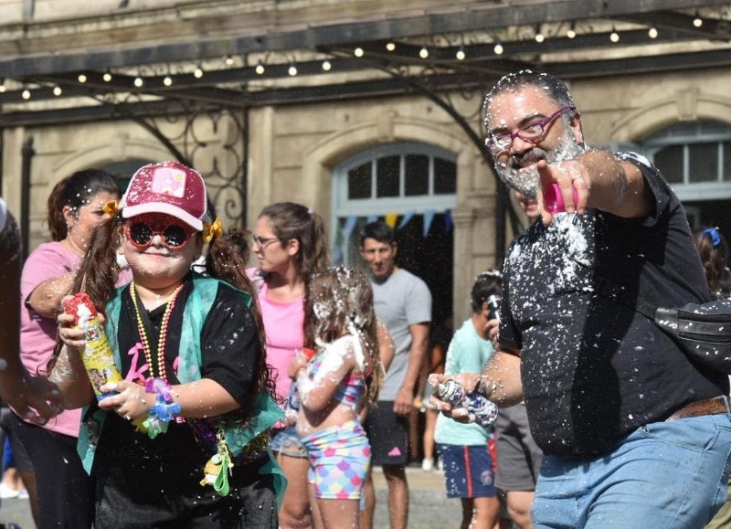 El Municipio ofrece un 'Walking Tour' gratuito para descubrir el corazón del carnaval platense