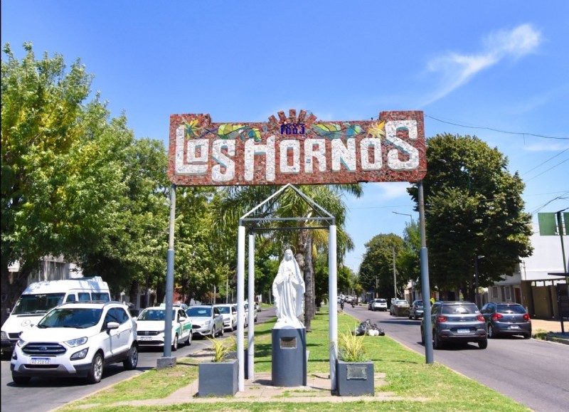 Los Hornos celebra su 143 aniversario con desfiles, ferias y un festival artístico