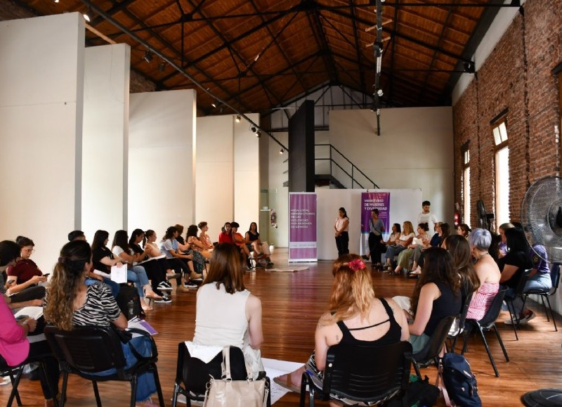 Talleres y encuentros territoriales para temas de género