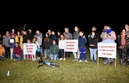 Conflicto con la gestión Garro por una plaza en Sicardi