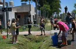 Preocupación vecinal por incendio en zona lindera a la cantera de 605 y 18