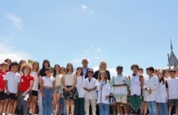 Alak encabezó el 74 aniversario de la 'Repu' y la asunción del nuevo Gobierno Infantil