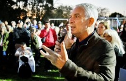 Alak estuvo en Parque Sicardi y Villa Garibaldi donde impulsó las obras de gas