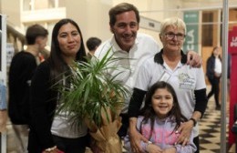 Garro visitó "La Plata Construye" y recalcó: "Acompañamos y apoyamos a los que generan trabajo"
