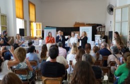 Municipio y Provincia entregaron equipamiento para 29 escuelas de la ciudad