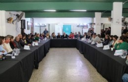 Con asfalto, iluminación e hidráulica, la MLP inició obras en Olmos