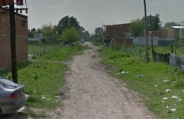 Frentistas piden asfalto y denuncian que les revolean la basura