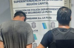 Tiro loco: Le disparó a la policía y se refugió en un descampado en Los Hornos