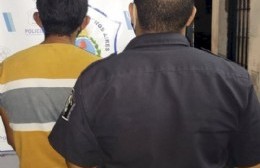 Sacado y con un cuchillo terminó preso en Barrio Aeropuerto