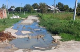 Crece la preocupación por el rebalse de cloacas en un barrio del casco