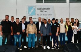 Alak participó de la cena por el 70 aniversario del Centro de Fomento Villa Lenci