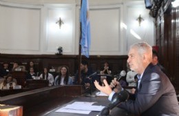 Foro debate entre alumnos del Castañeda y el intendente Julio Alak