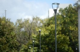 La Municipalidad sumó nuevas luminarias en barrios de zona norte y oeste de La Plata